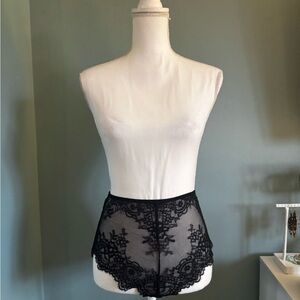 LA SENZA Sheer Black Lace High-Waist Briefs - Women's Intimates small nwot